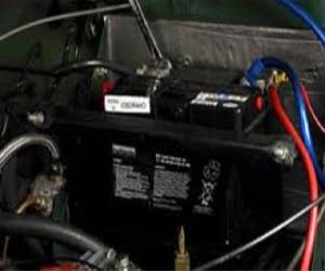   مصر اليوم - ضَبط مُتهم بسرقة بطاريات السيَّارات في الفيوم