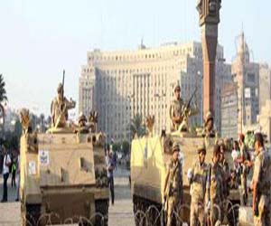مصر اليوم - قوَّات الجيش تغلق ميدان التَّحرير قبل العيد