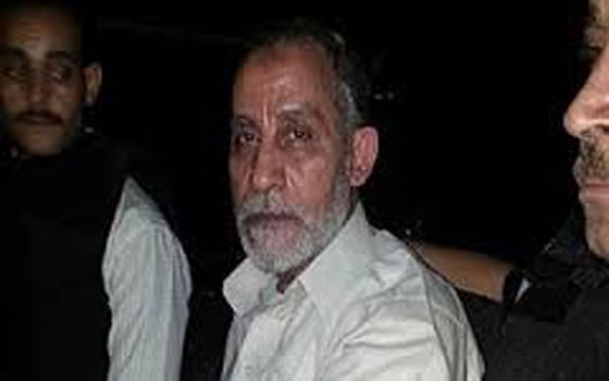   مصر اليوم - بديع ينفي تهمة التحريض ويؤكِّد على سلمية التظاهرات ويُعلِن رفض الانقلاب