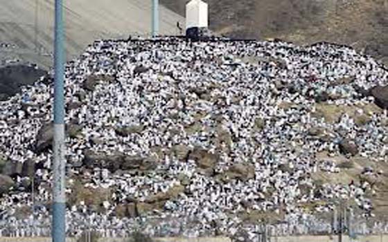 مصر اليوم - آل الشيخ يحذر في عرفة من فئة تريد بالمسلمين الهلاك وتستهدفهم