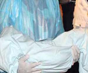 مصر اليوم - انتداب الطب الشرعي لتشريح جثة طفل ملقاة في ترعة في سوهاج