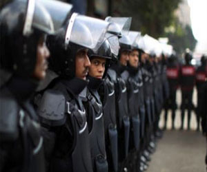   مصر اليوم - تشديد الأمن على المنشآت والكنائس خلال العيد في دمياط