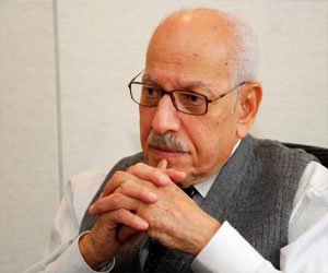   مصر اليوم - أبو المجد يرجع فشل مبادرته إلى ردود أفعال التيَّار الإسلامي