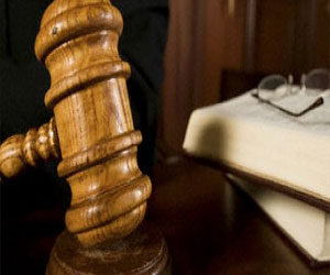   مصر اليوم - سيدة تقيم دعوى خلع لزوجها بسبب رفضه سفرها للخارج