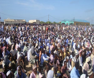   مصر اليوم - المسلمون يحتفلون بعيد الأضحى في إثيوبيا