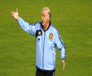   مصر اليوم - الاتحاد الإسباني يُجدد عقد دل بوسكي حتى عام 2016