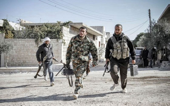   مصر اليوم - 78 قتيل الأربعاء والحر يسقط طائرة حربيّة في وادي الضيف داخل إدلب