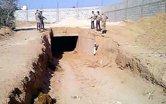   مصر اليوم - الأجهزة الأمنية تدمر 3 فتحات و7 منازل و9 عشش وتضبط نصف طن مخدرات