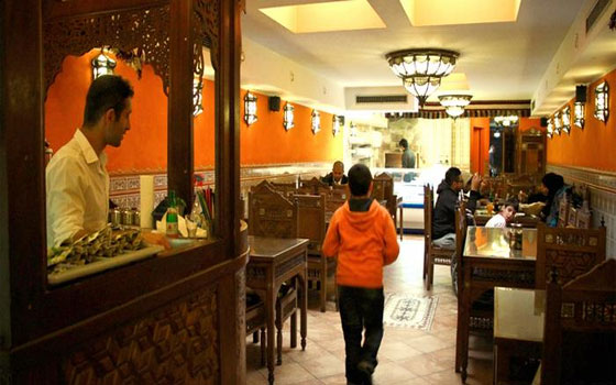   مصر اليوم - بون تتحوَّل من عالم ألمانيّ إلى آخر تبرز فيه مشاهد عربيّة كثيرة