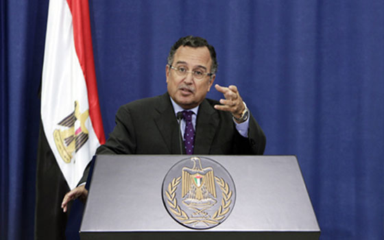   مصر اليوم - فهمي يوضح أننا في مرحلة حسَّاسة ولن نتَّبع سياسة وأهدافَ أية دولة