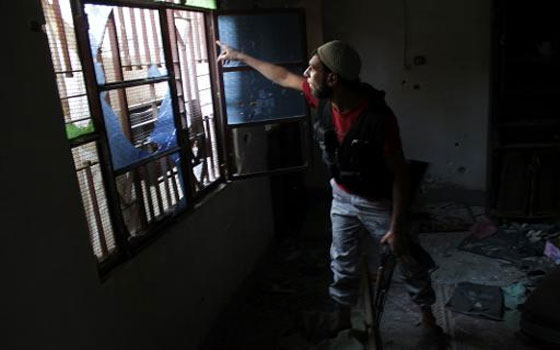   مصر اليوم - قتلى وجرحى في المعضمية بريف دمشق واشتباكات عنيفة في محيط مطار دير الزور