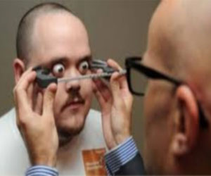   مصر اليوم - بريطاني يخفق في دخول غينيس بسبب جحوظ عينيه