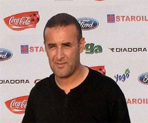   مصر اليوم - بنشيخة يؤكد أنه سيقود الدفاع الجديدي لتحقيق أول لقب في تاريخه