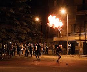   مصر اليوم - اشتباكات عنيفة بين مؤيدي ومعارضي المعزول في دمياط