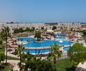   مصر اليوم - مؤتمر صحافيّ لوزير الطيران ومحافظ البحر الأحمر لتنشيط السياحة بحضور وفد سلوفينيّ