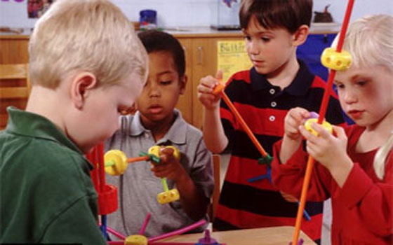 مصر اليوم - مراكز الرعاية النهاريَّة تزيد من مشاكل الأطفال