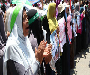   مصر اليوم - المحظورة تدفع بالأطفال والنساء في فعالياتها الاحتجاجية في الفيوم