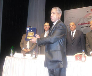 مصر اليوم - عشق مجموعة قصصية جديدة لـ نعيم الأسيوطي