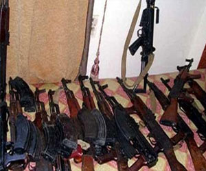   مصر اليوم - الأمن العام يضبط 39 قطعة سلاح ناري وإعادة 7 سيارات مسروقة