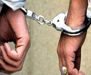   مصر اليوم - القبض على متورطَيْن في حرق وسرقة قسم شرطة بئرالعبد في سيناء