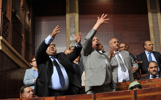   مصر اليوم - المعارضة المغربية تنوي التصعيد ضد حكومة بن كيران إذا لم يمثل أمام البرلمان