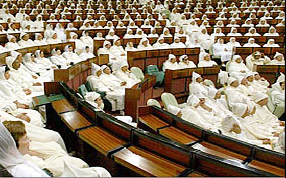   مصر اليوم - مشروع الموازنّة العامة المغربيّة 2014 قبل عرضه على البرلمان الثلاثاء المُقبل