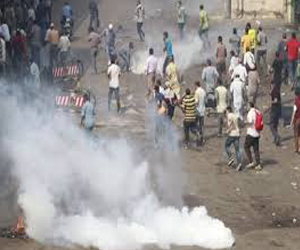   مصر اليوم - تسلم الأيادي توقع اشتباكات بين مؤيدي مرسي ومعارضيهم في قرى الفيوم