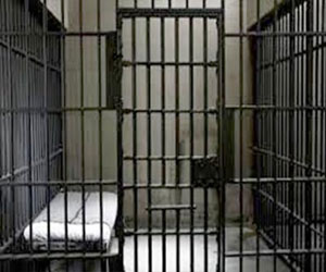   مصر اليوم - سبعينية تروي أحداثًا عاشتها في أقبية نظام الأسد