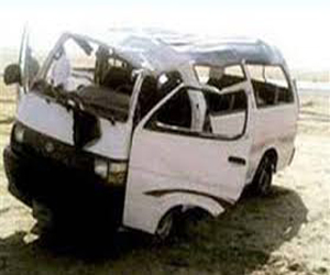 مصر اليوم - إصابة 10 أشخاص في حادث على طريق قنا - سفاجا