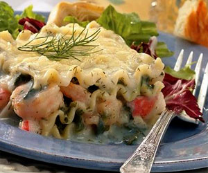   مصر اليوم - طبق اللازانيا بالجمبري والكالماري