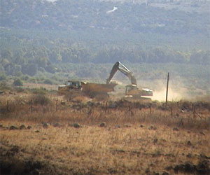   مصر اليوم - القوات الإسرائيليَّة تقيم سواتر ترابيَّة على الحدود مع لبنان