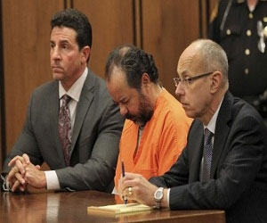   مصر اليوم - ضحيتا المغتصب كاسترو تتحدثان عن تجربتهما في كتاب