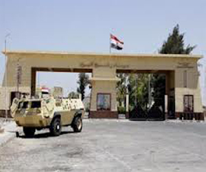   مصر اليوم - ترقب وصول الحجاج الفلسطينيين في معبر رفح البري