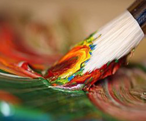   مصر اليوم - المدينة الحمراء تحتضن تظاهرة كبيرة للفنون التشكيلية