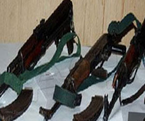   مصر اليوم - ضبط 12 قطع سلاح بينهم قطعة مستولى عليهما من مركز شرطة أبوقرقاص في المنيا