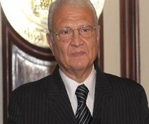   مصر اليوم - عودة وزير الاتصالات من دبي بعد مناقشة الْاستخدامات الحديثة في  التكنولوجيا