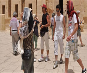   مصر اليوم - الغردقة تستقبل 5 آلاف سائح من جنسيات مختلفة