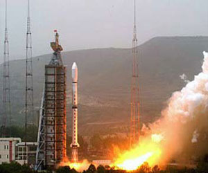   مصر اليوم - الصين والبرازيل تطلقان قمرًا صناعيًا جديدًا نهاية العام