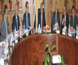   مصر اليوم - توقيع عقود توصيل الغاز الطبيعي إلى 800 ألف وحدة سكنية