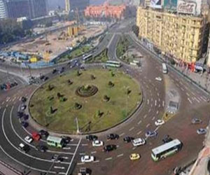   مصر اليوم - قوات الجيش والشرطة تفتح ميدان التحرير وتزيل الأسلاك الشائكة