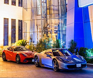 مصر اليوم - فاست تنظم تجارب قيادة على سيارات فيراري