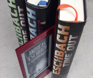   مصر اليوم - القرصنة الألكترونية للموسيقى والكتب الرقمية