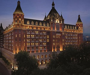   مصر اليوم - فندق الريتز-كارلتون يفتح أبوابه رسميًّا في الصين