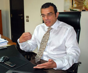   مصر اليوم - خالد مرتجى يطير إلى زيورخ لحضور مؤتمر الفيفا للنهوض بكرة القدم