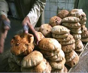   مصر اليوم - عامل يقتل طالبًا بسبب أولوية الحصول على الخبز في القاهرة