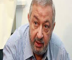   مصر اليوم - نور الشريف يفاضل بين منصور التهامي وخلف الله 2 لرمضان