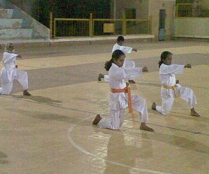   مصر اليوم - انطلاق بطولة البحر الأحمر للكاراتية بالغردقة