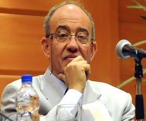   مصر اليوم - وزير التضامن الإجتماعي يتبرع بـ 100 ألف جنيه للشهداء والمصابين