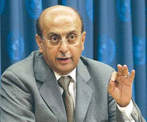   مصر اليوم - القربي: واشنطن وافقت على الإفراج عن 55 معتقلاً يمنيًا في غوانتانامو