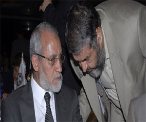   مصر اليوم - تنحي هيئة محاكمة بديع والشاطر في قضية المقطم لاستشعار الحرج